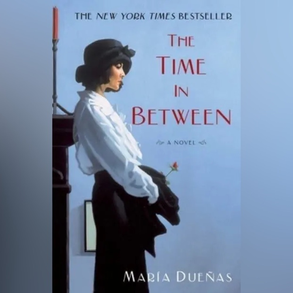 The Time in Between, Maria Duenas, Paperback